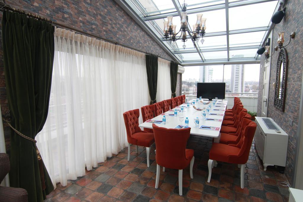 Hotel Ramada By Wyndham Ankara Exterior foto