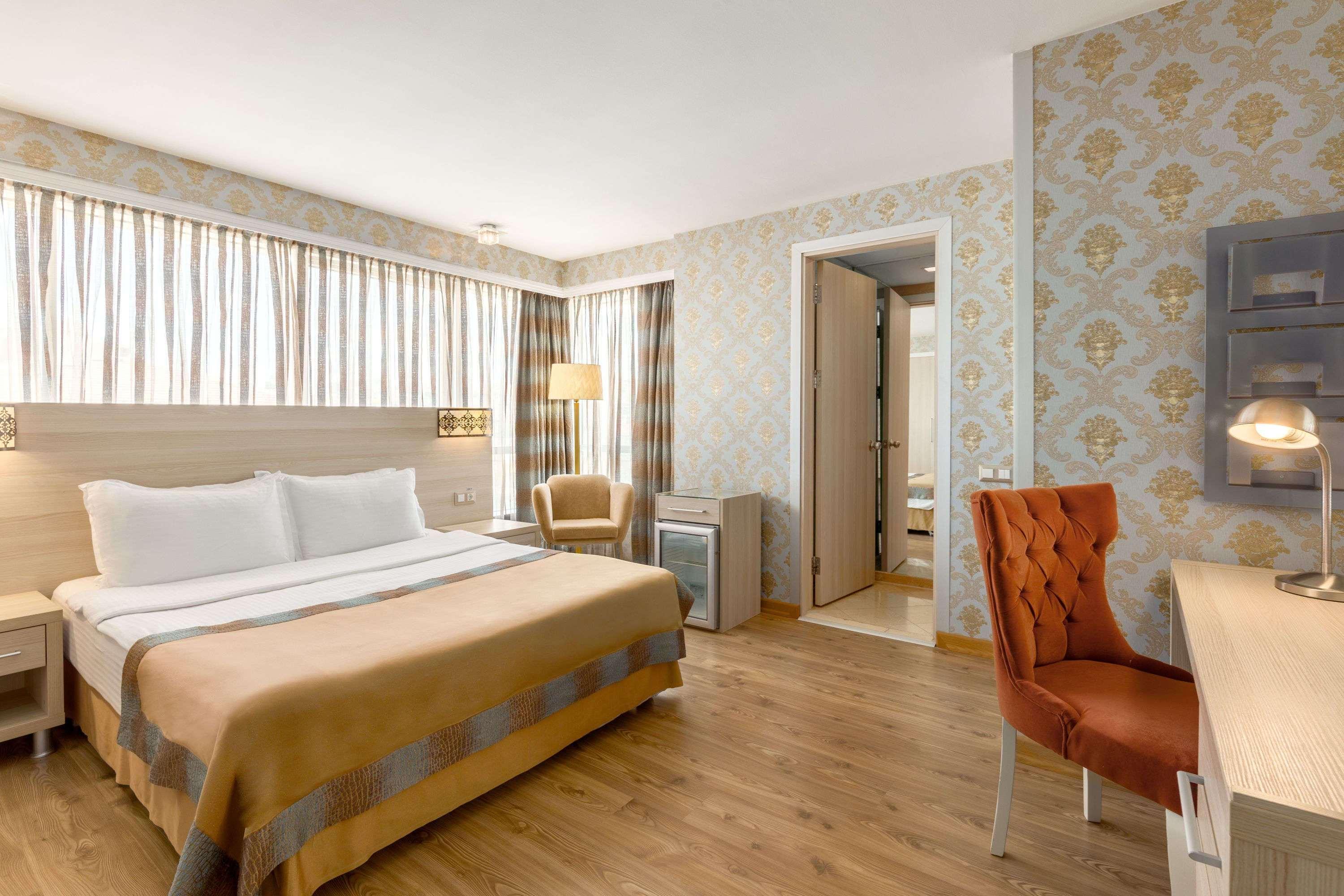 Hotel Ramada By Wyndham Ankara Exterior foto