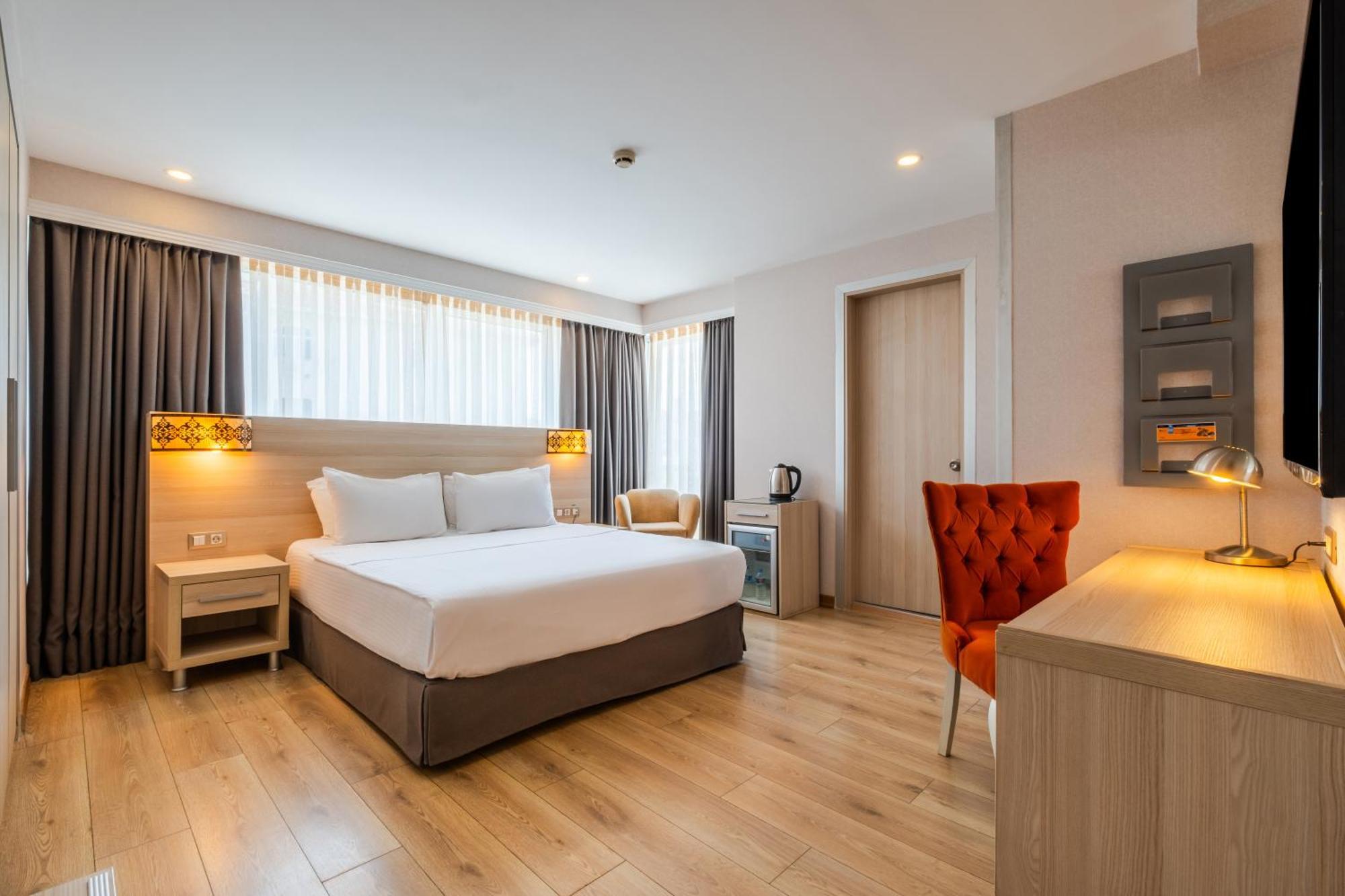 Hotel Ramada By Wyndham Ankara Exterior foto