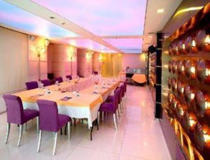 Hotel Ramada By Wyndham Ankara Negocio foto
